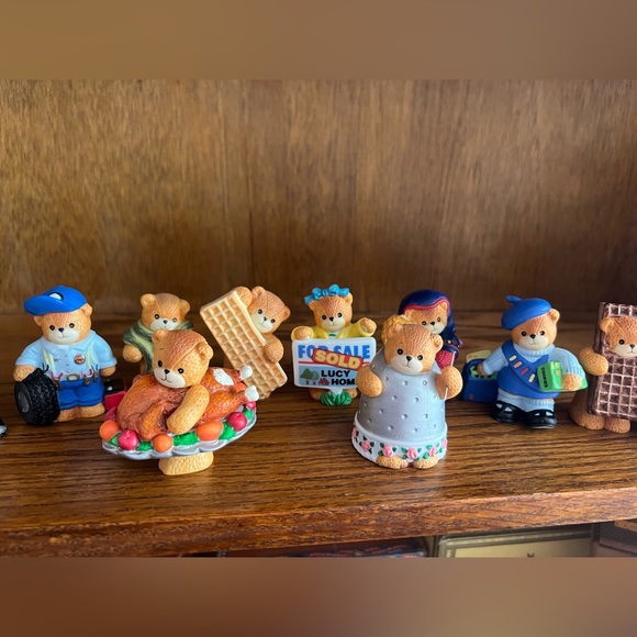 Lucy and Me Bears Lot of 14 Vintage Figurines - Picture 3 of 6